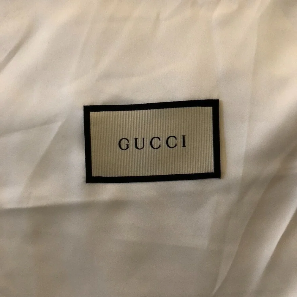 N/A gucci dust